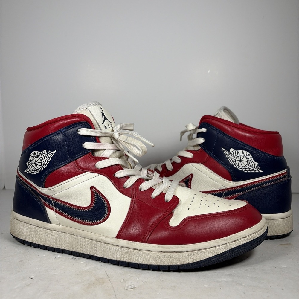 Size 11 Nike Air Jordan 1 Mid USA 2022 Women's Sneakers DQ7648-600